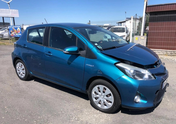 Toyota Yaris cena 23900 przebieg: 142000, rok produkcji 2013 z Margonin małe 67